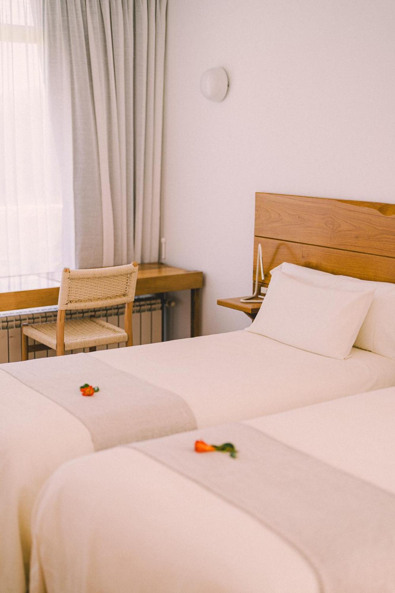 Feás Hotel A Miranda מראה חיצוני תמונה