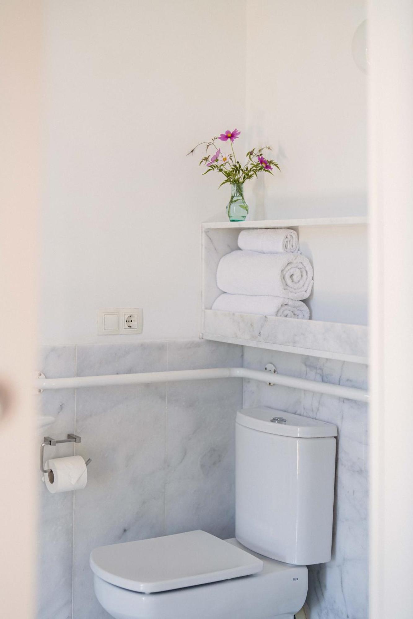 Feás Hotel A Miranda מראה חיצוני תמונה